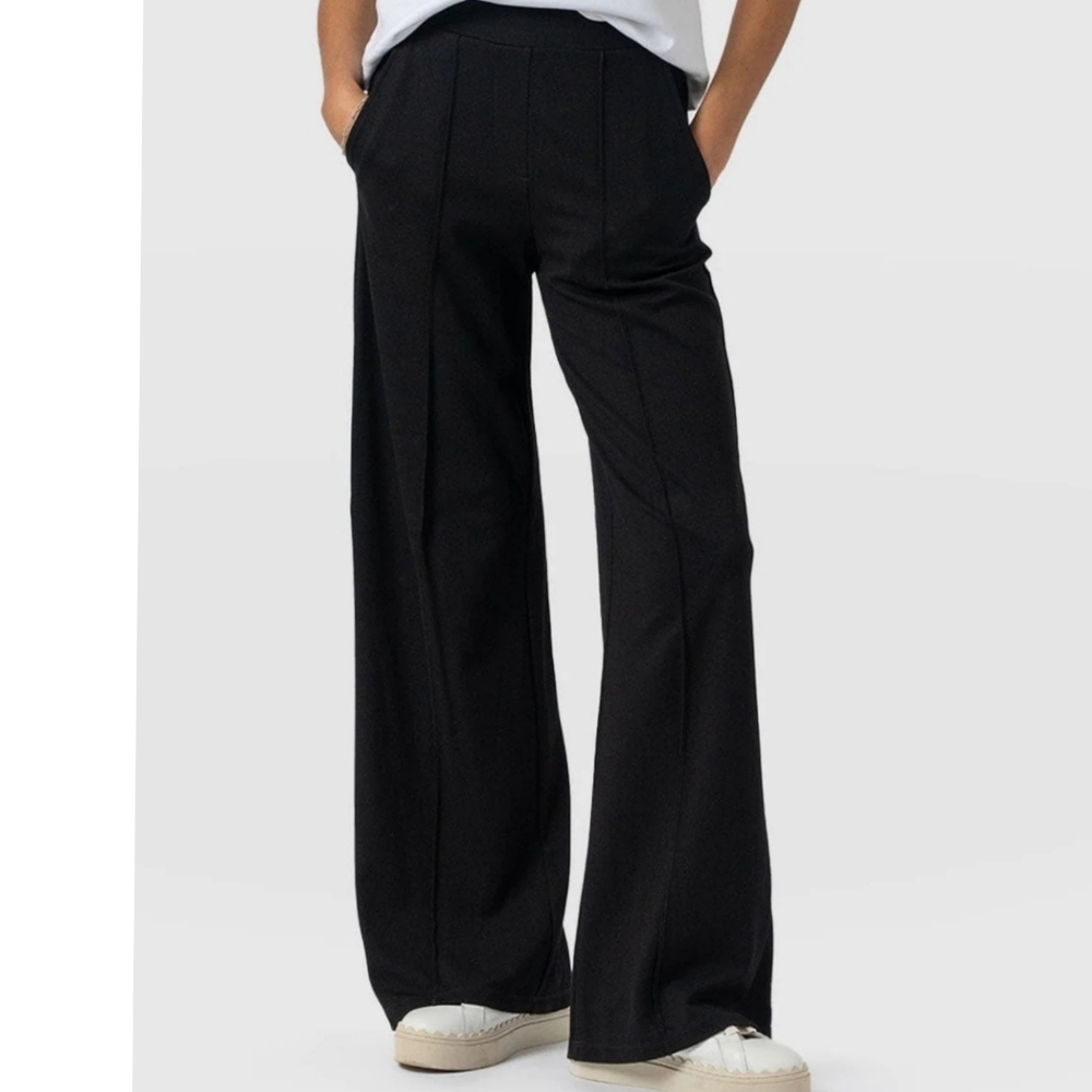 Elegant Black Wide-Leg Joggers